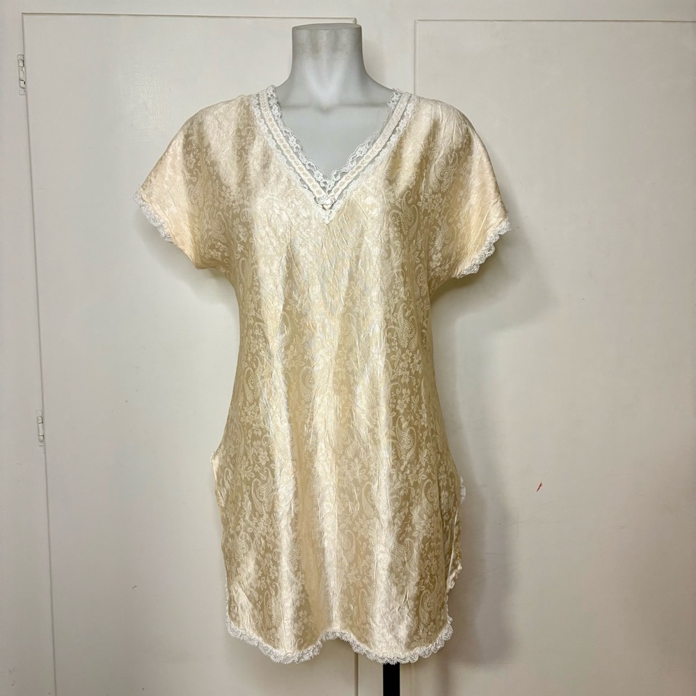 Vintage 80s Peach Floral Lace Trim Short Sleeve V Neck Mini Nightgown Dress